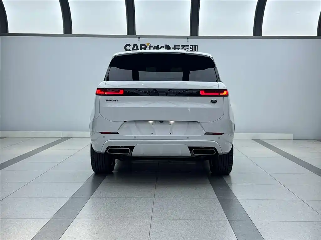 Land Rover Sport 2023 — фото 4