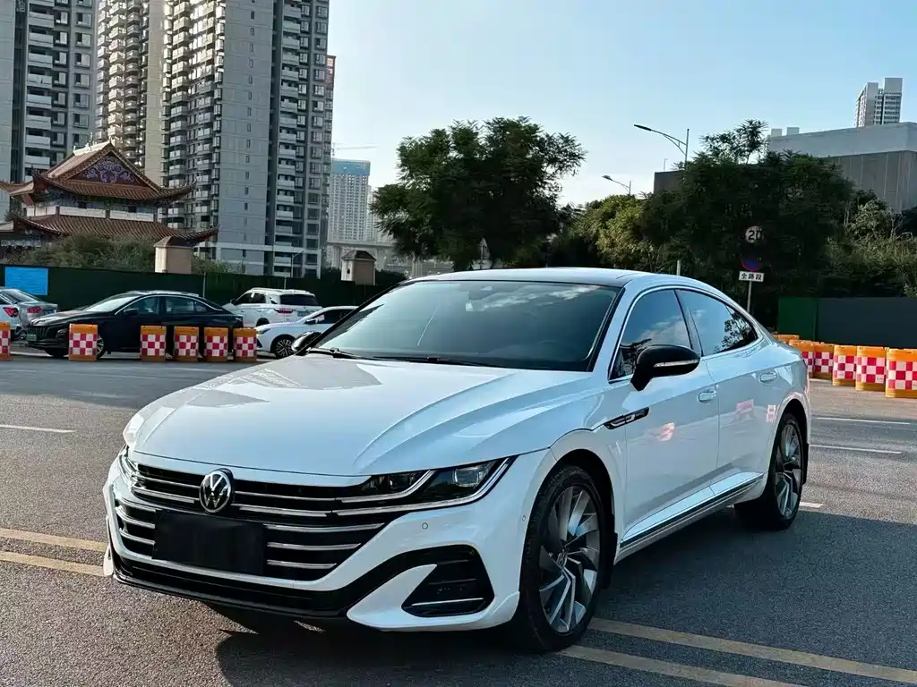 Volkswagen CC 2024