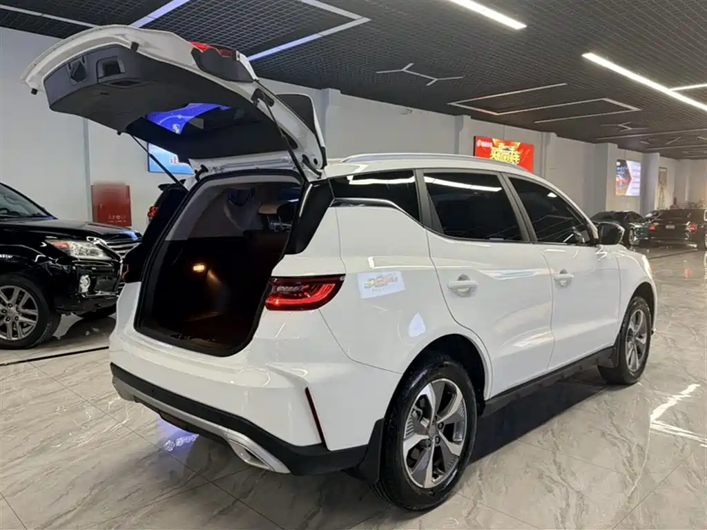 Geely Haoyue PRO 2025 — фото 14