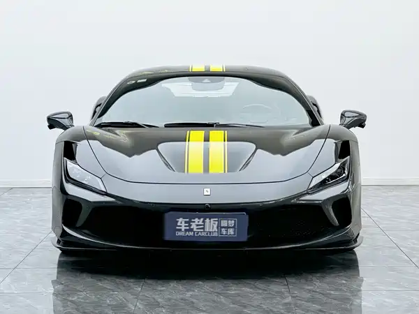 Ferrari F8 2022