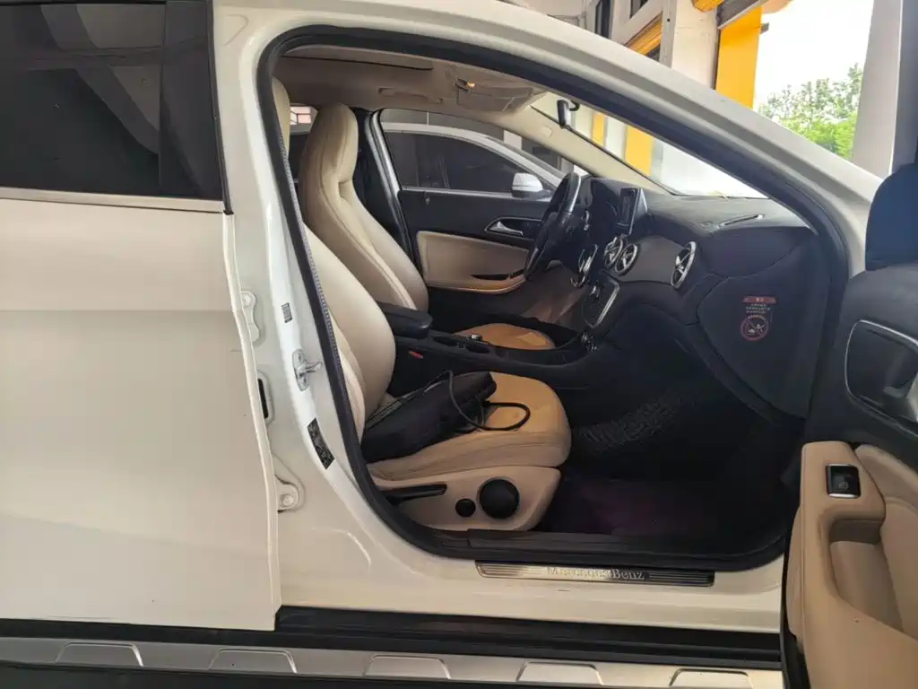 Mercedes-Benz GLA 2015 — фото 25
