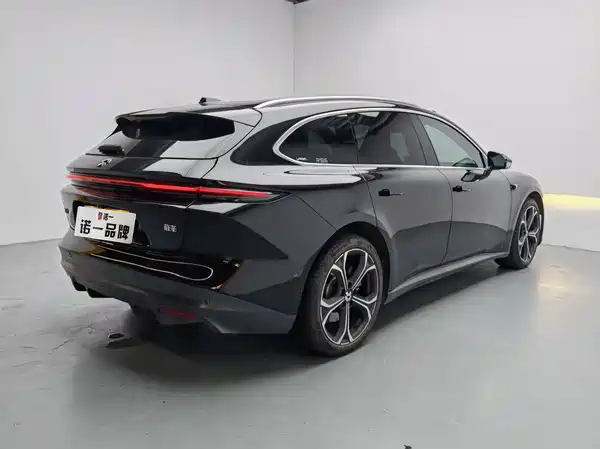 NIO ET5T 2025