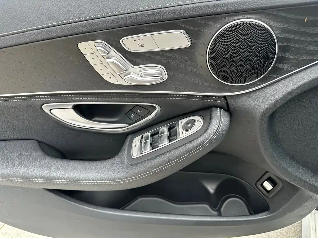 Mercedes-Benz C-Class 2020 — фото 9