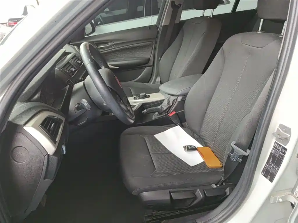 BMW 1 Series 2015 — фото 15