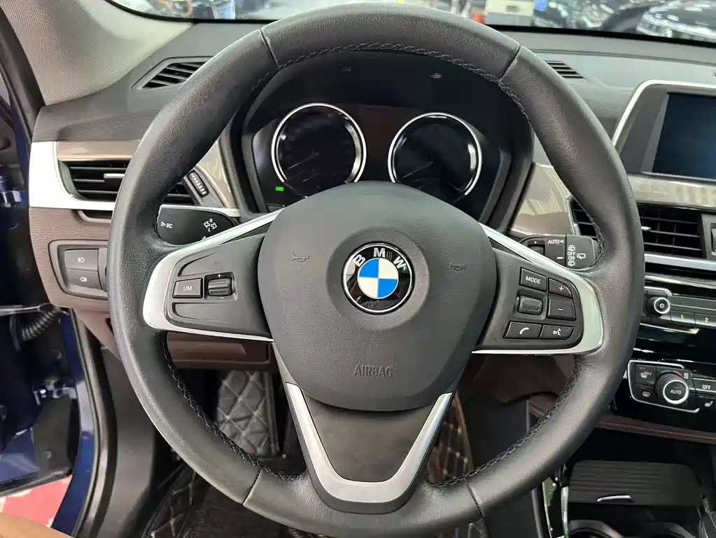 BMW X1 2019 — фото 10