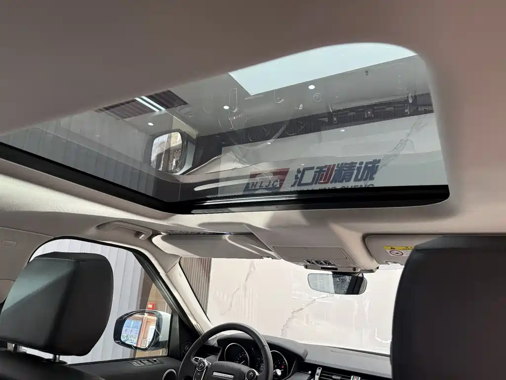 Land Rover Discovery 2018 — фото 18