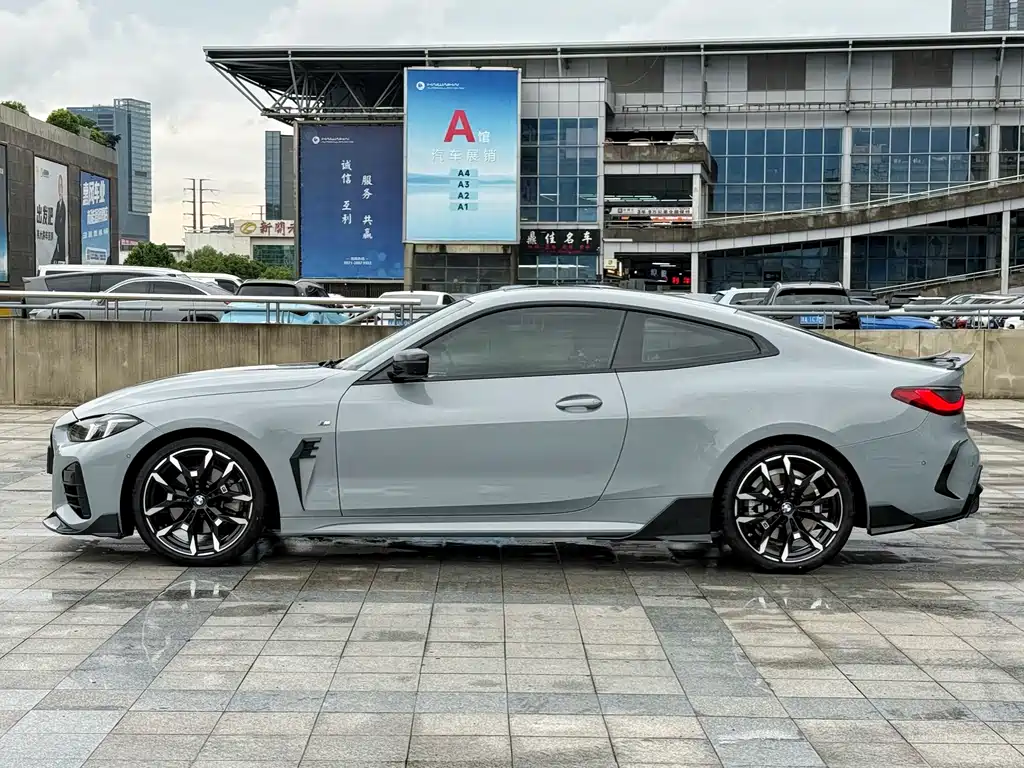 BMW 4 Series 2025 — фото 3