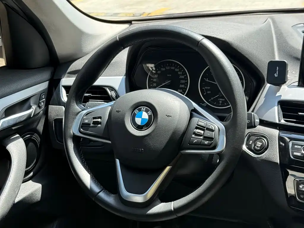 BMW X1 2017 — фото 17