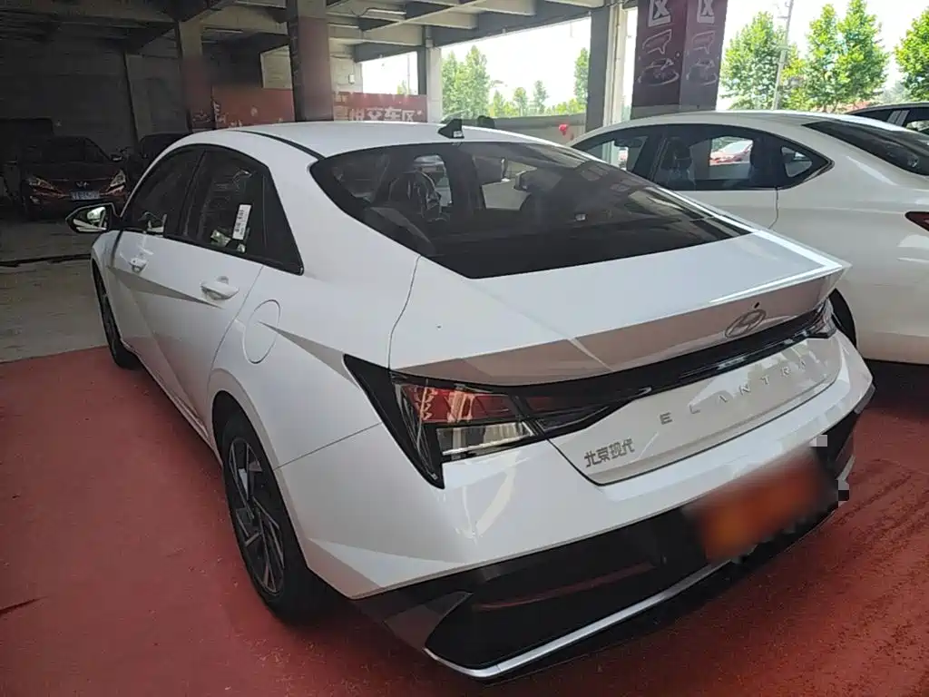 Hyundai Elantra 2026