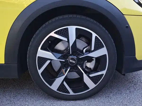 MINI MINI 2025
