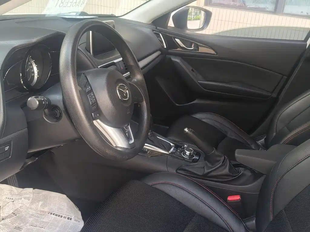 Mazda 3 Axela 2015 — фото 7