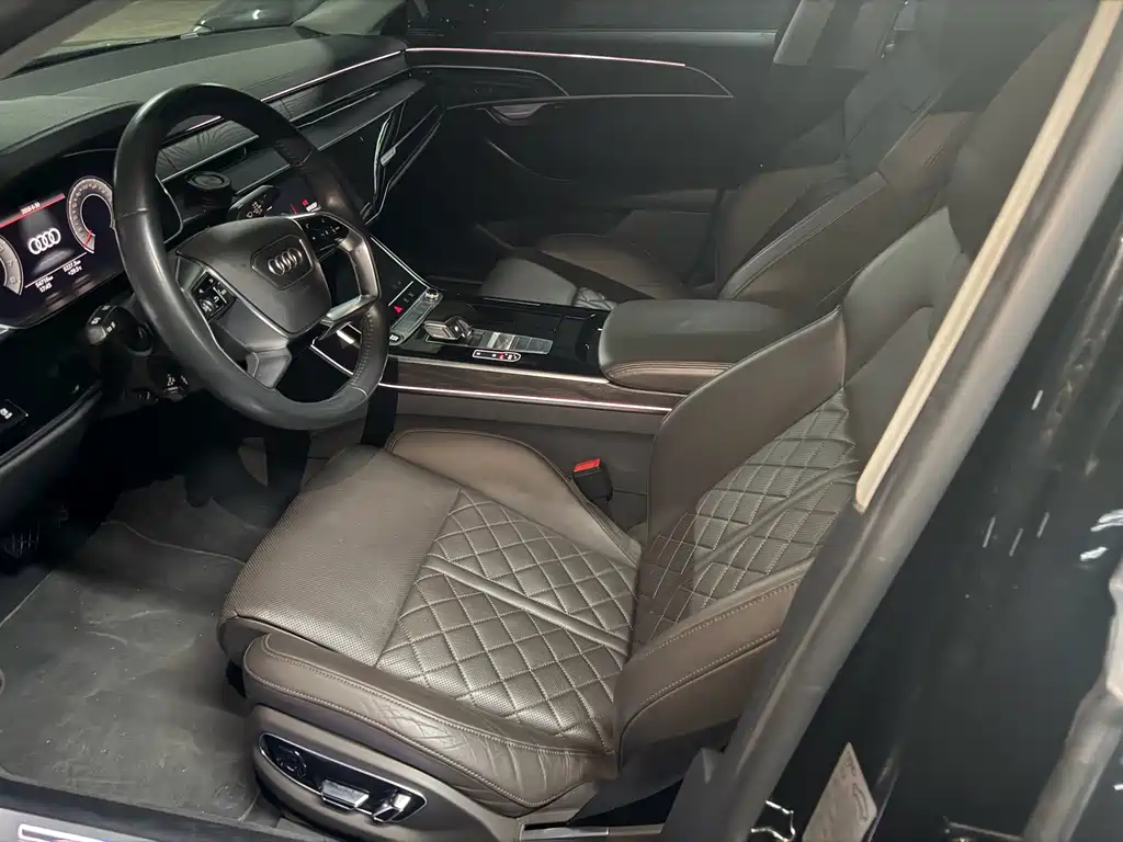 Audi A8 2021