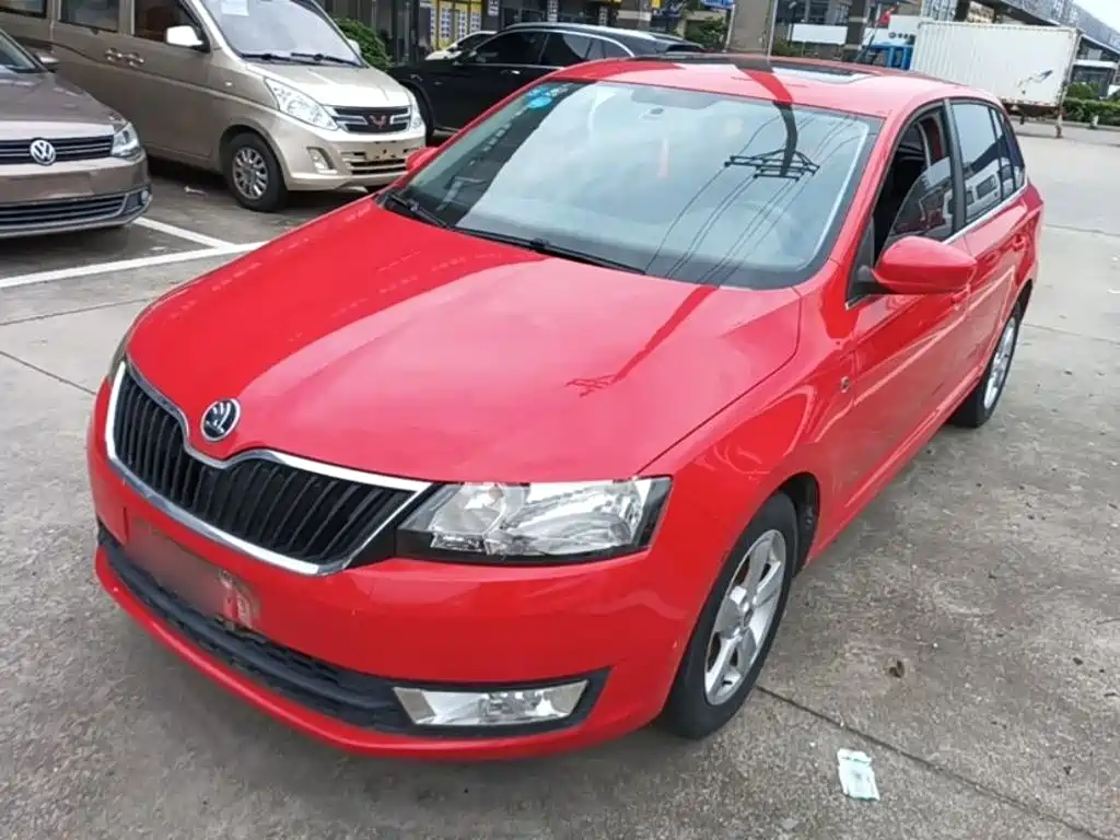 Skoda Rapid Spaceback 2016