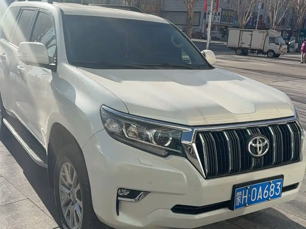 Toyota Prado 2018 — фото 3