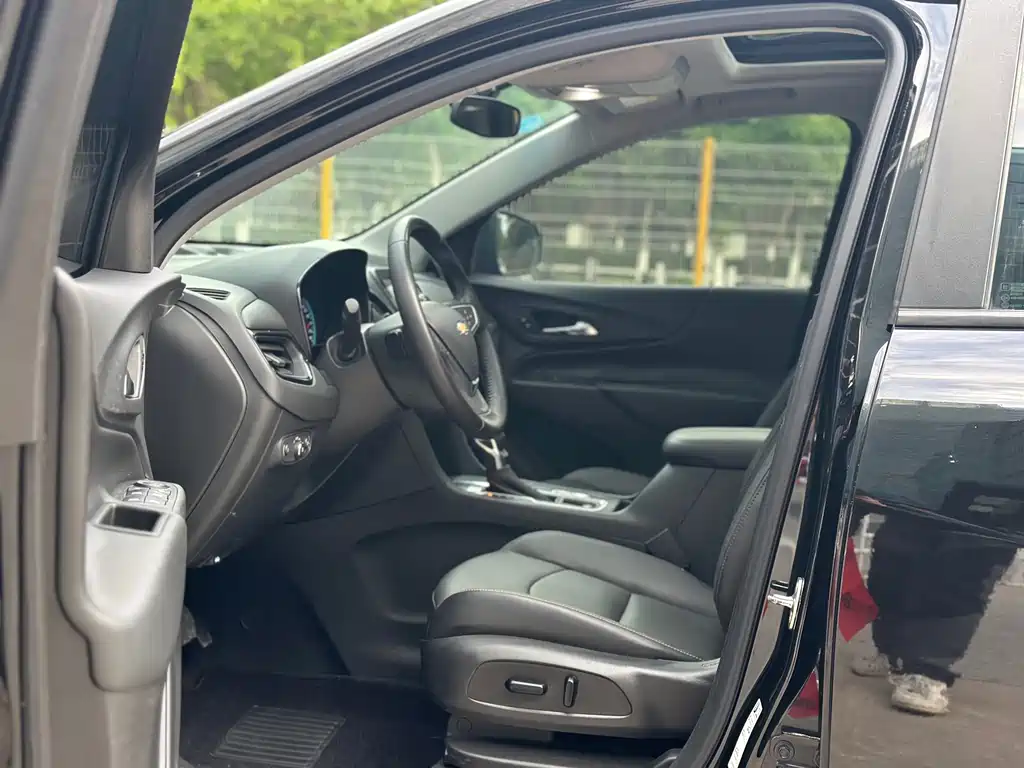 Chevrolet Equinox 2021 — фото 15