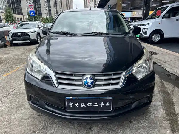 Venucia R50 2014