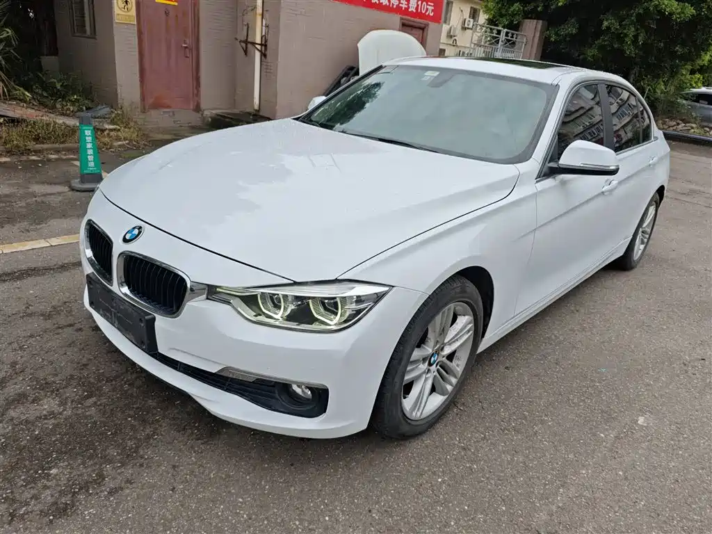 BMW 3 Series 2015 — фото 1