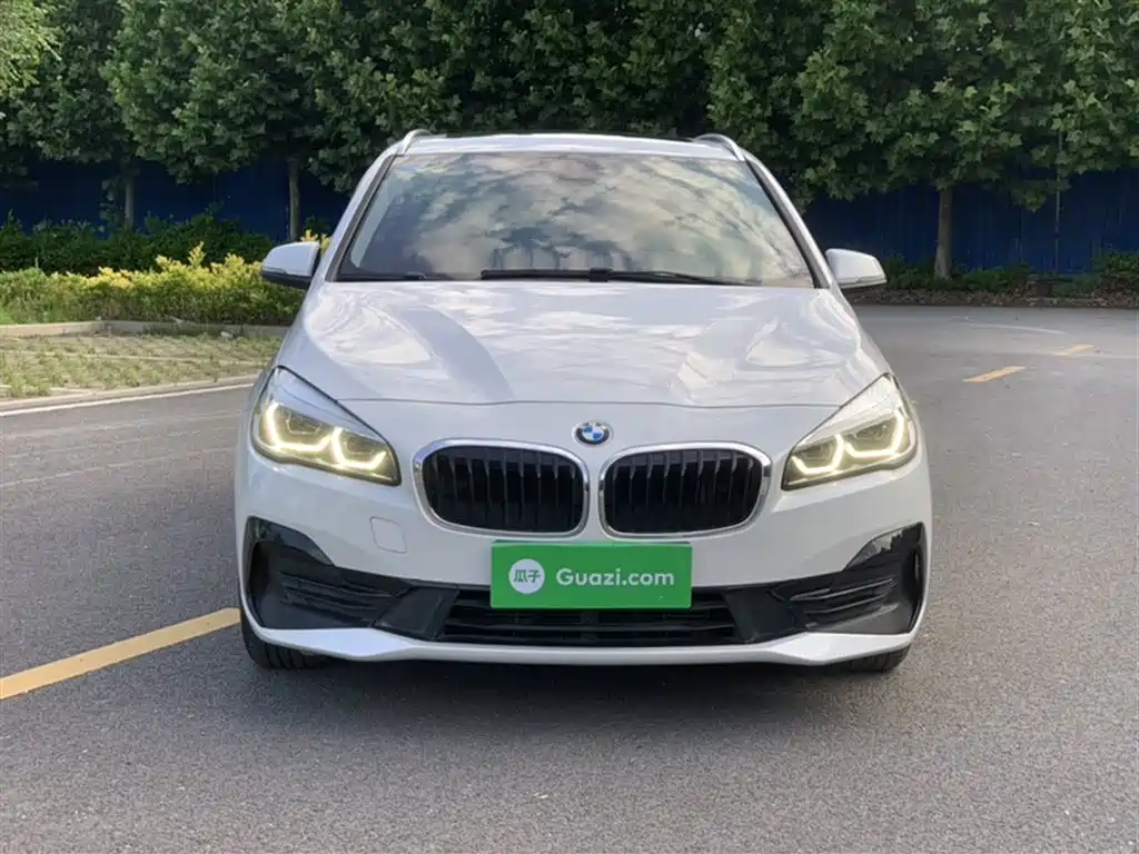 BMW 2 Series Active Tourer 2019 — фото 5