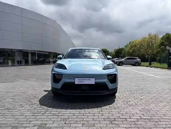 Porsche Macan New Energy 2025