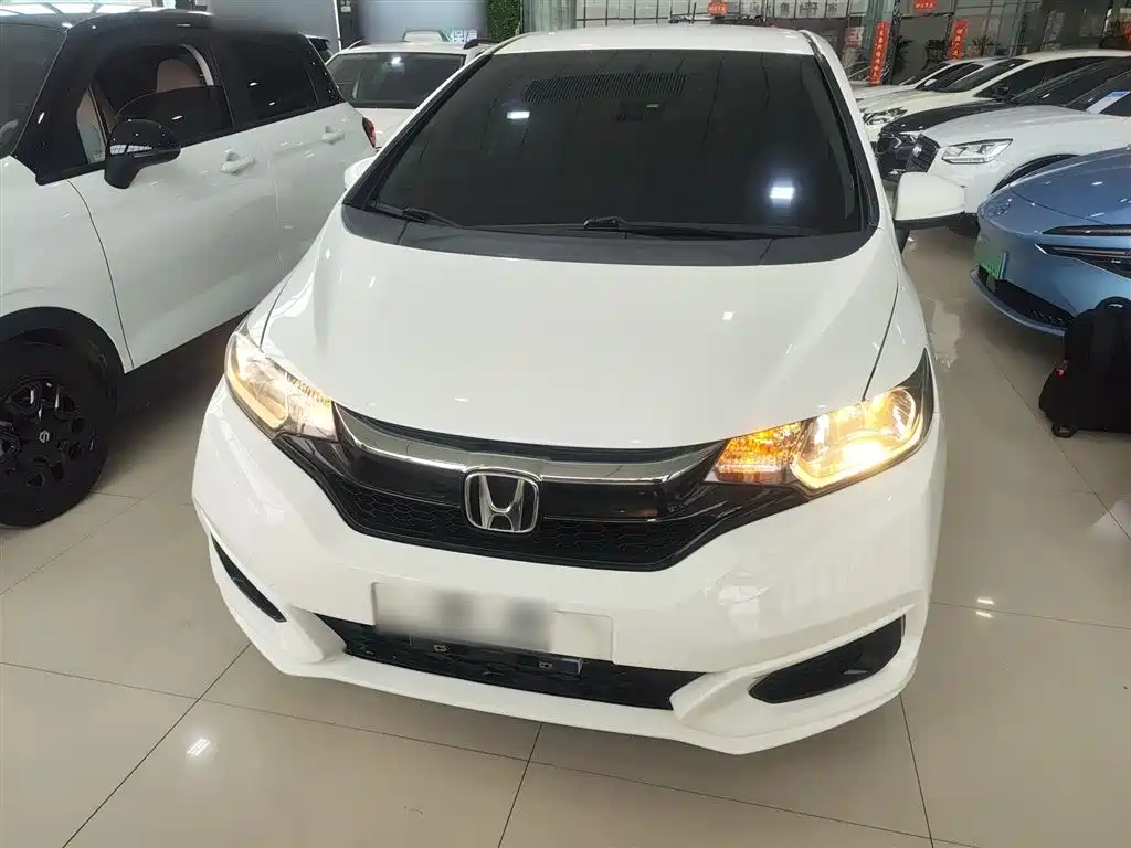 Honda Fit 2018 — фото 3