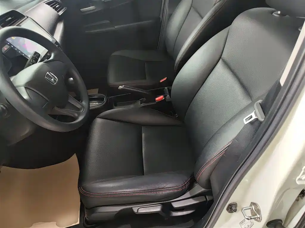 Honda Fit 2018 — фото 11