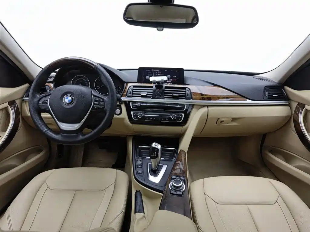 BMW 3 Series 2013