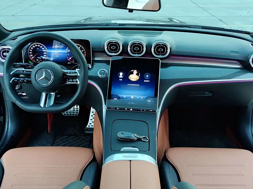Mercedes-Benz C-Class 2025 — фото 18
