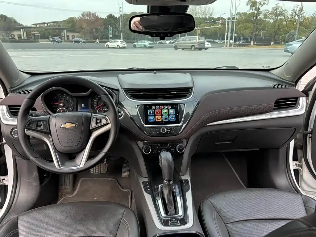 Chevrolet Malibu 2017 — фото 12