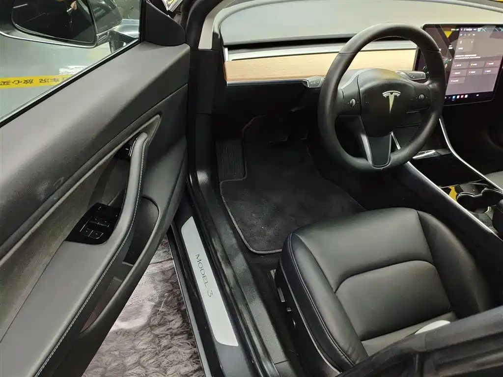 Tesla Model 3 2019 — фото 12