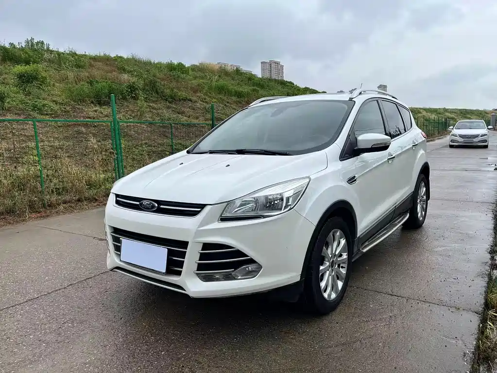 Ford Kuga 2015 — фото 3