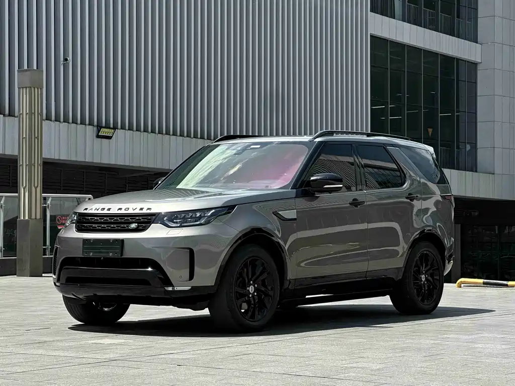 Land Rover Discovery 2018 — фото 1