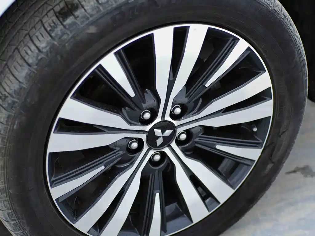 Mitsubishi Outlander 2022 — фото 12