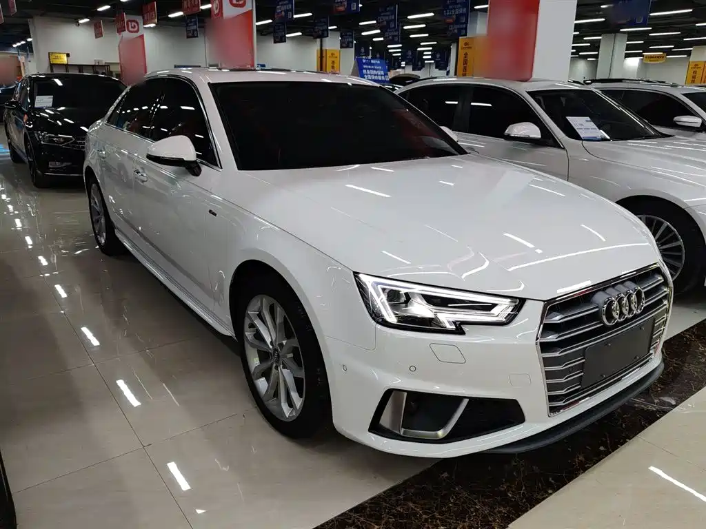 Audi A4L 2019 — фото 22