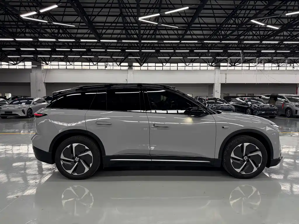 NIO ES6 2025