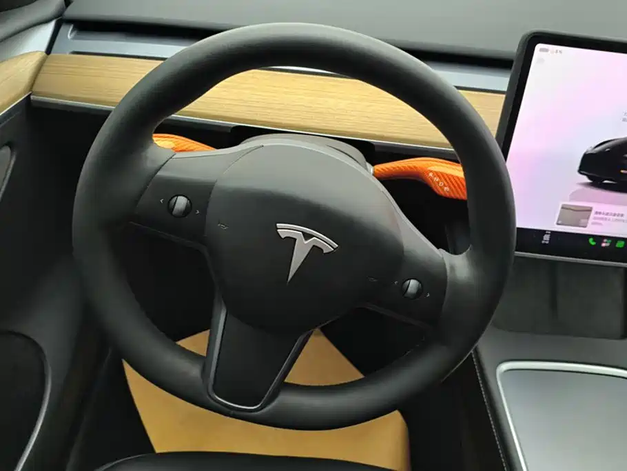 Tesla Model Y 2023 — фото 15