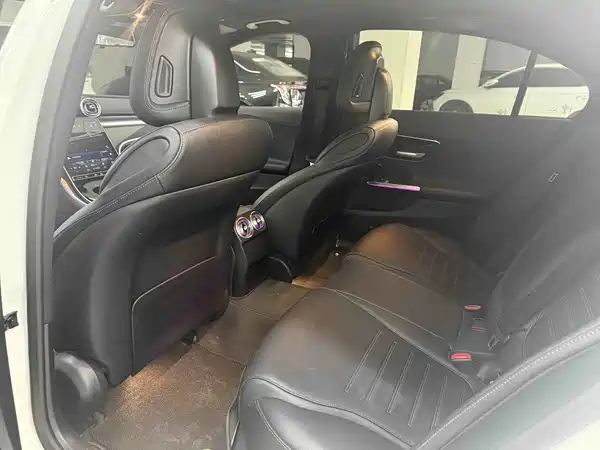 Mercedes-Benz C-Class 2022