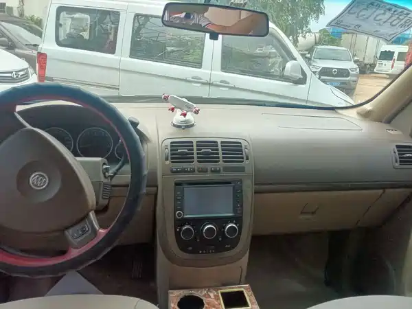 Buick GL8 2012