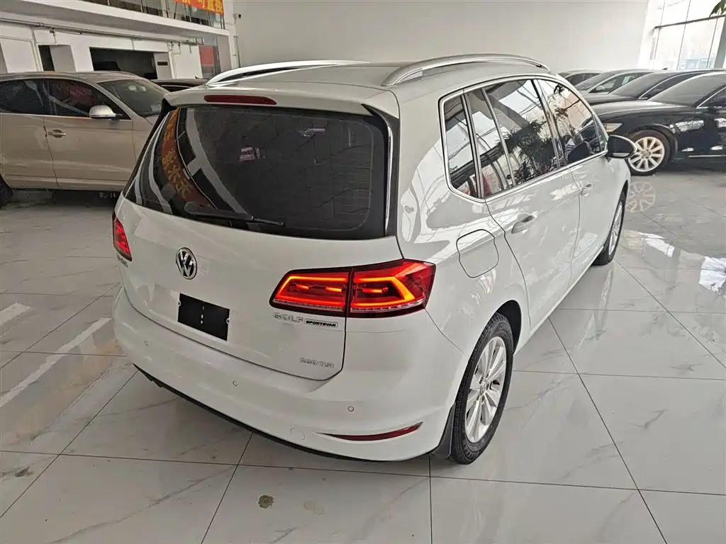 Volkswagen Golf Sportsvan 2017 — фото 5