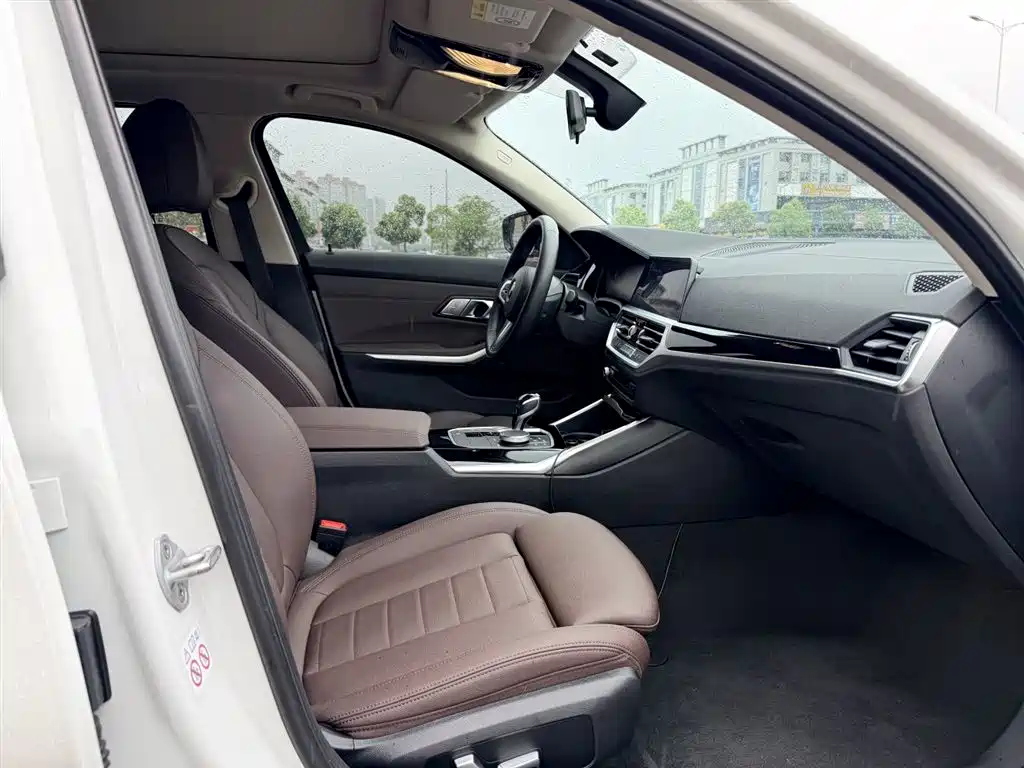 BMW 3 Series 2020 — фото 13
