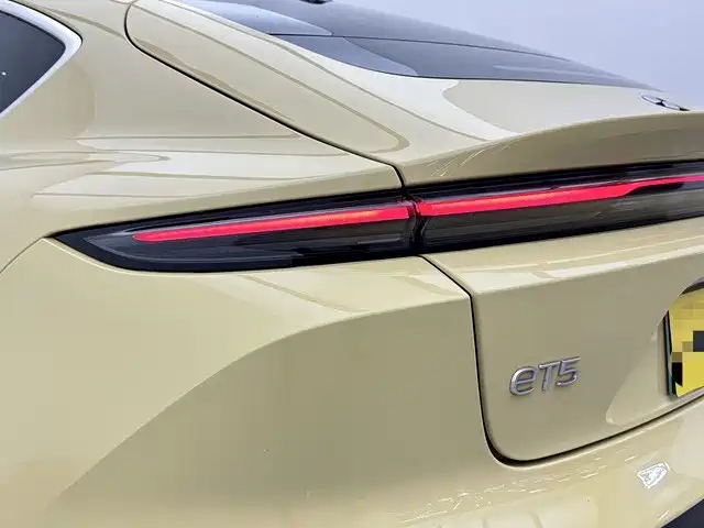 NIO ET5 2023 — фото 18