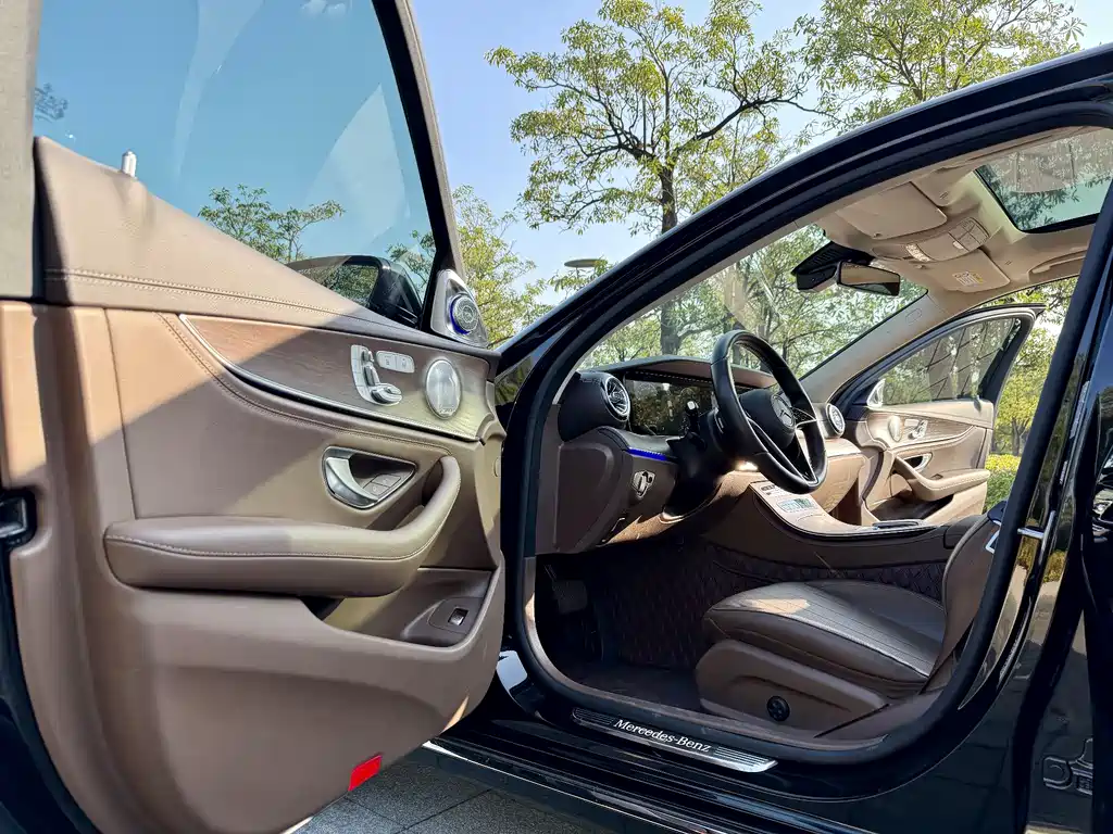 Mercedes-Benz E-Class 2023