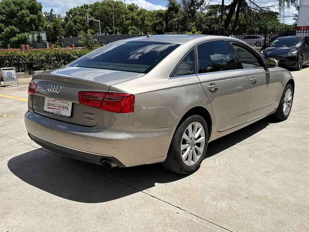 Audi A6L 2014 — фото 14