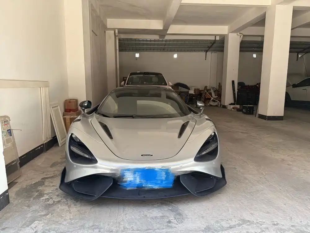 McLaren 720S 2020 — фото 16