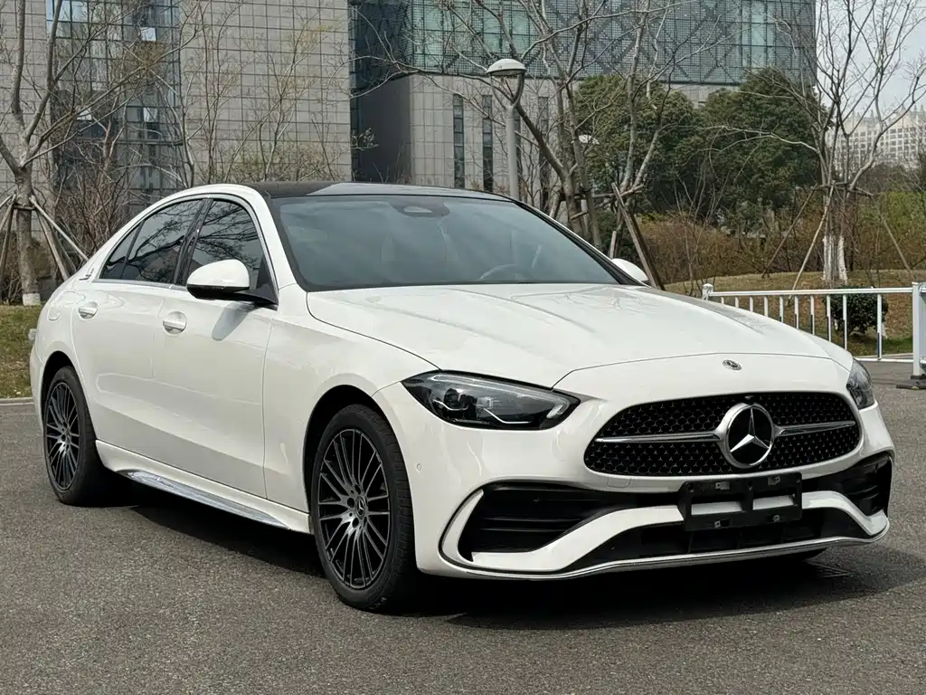 Mercedes-Benz C-Class 2023