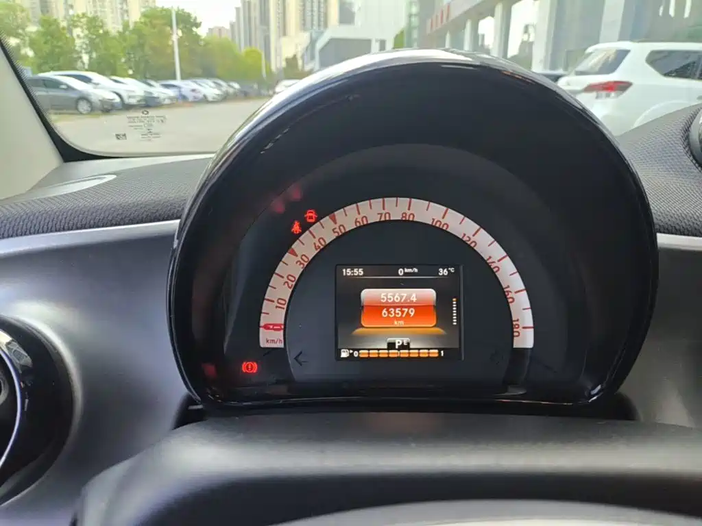 smart fortwo 2019 — фото 12