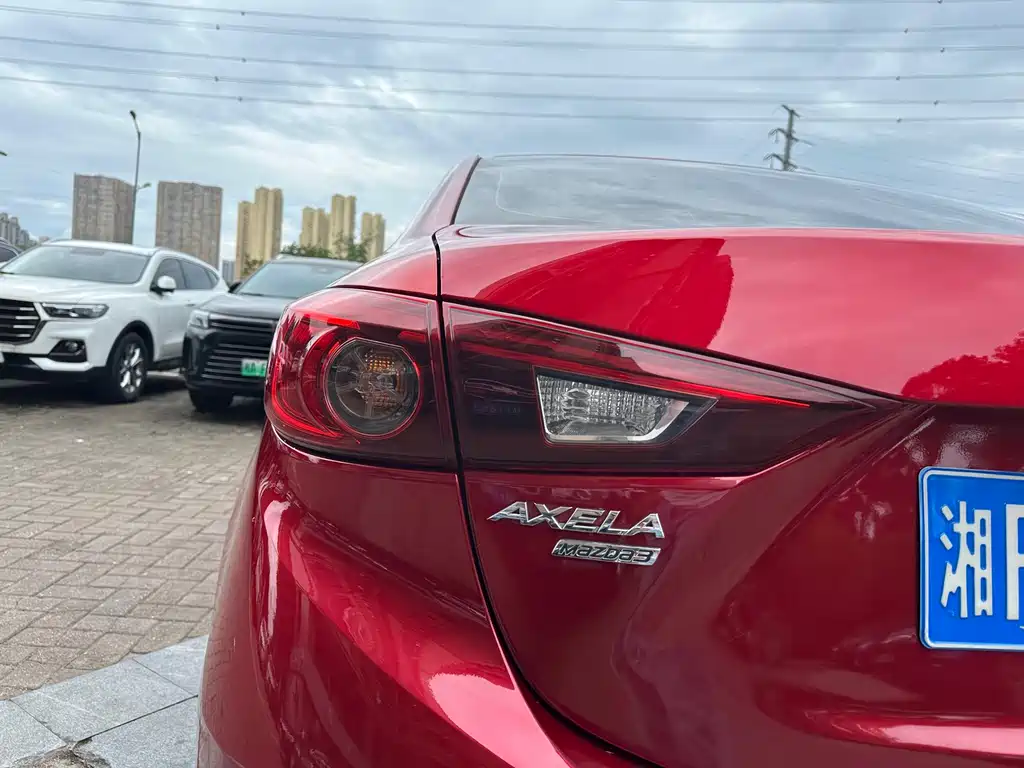 Mazda 3 Axela 2017 — фото 8