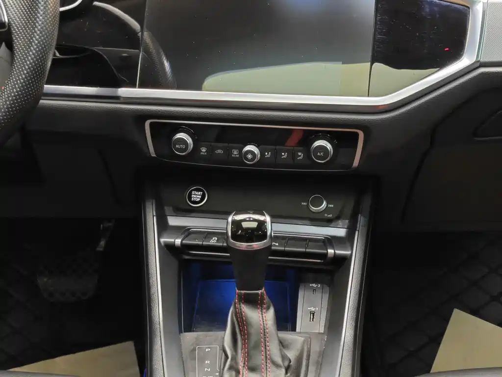 Audi Q3 Sportback 2021 — фото 19