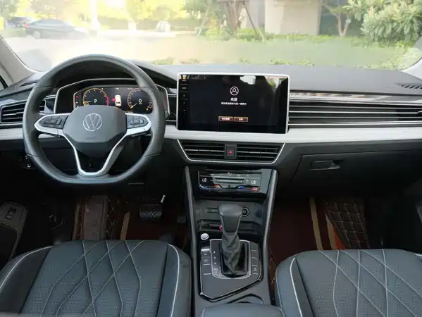 Volkswagen Tiguan L 2024