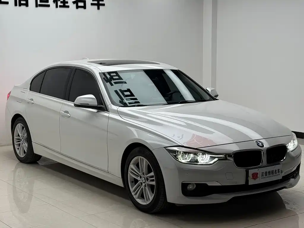 BMW 3 Series 2017 — фото 23