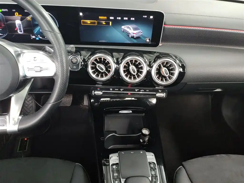 Mercedes-Benz A-Class 2020 — фото 13